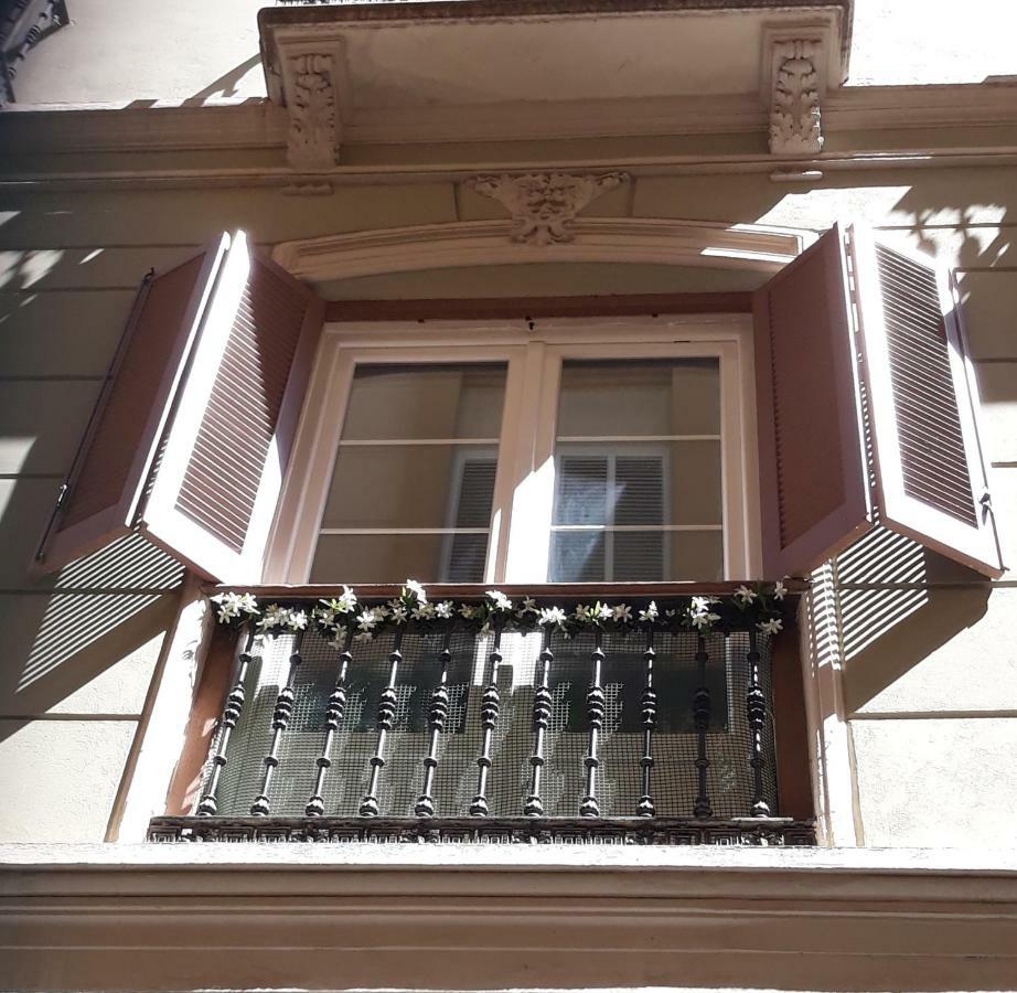 Stay Home & Away In The Heart Of Historical Town Of מאלגה מראה חיצוני תמונה